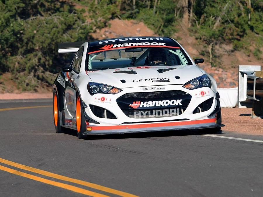  Hyundai Genesis Coupe Pikes Peak by RMR 2012 года  (фото 13 из 13)